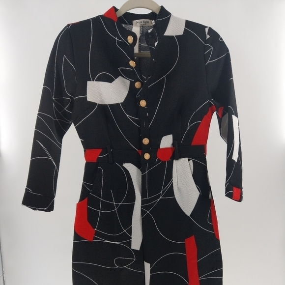 Red white&black abstract pattern fitted dress - Picture 1 of 8